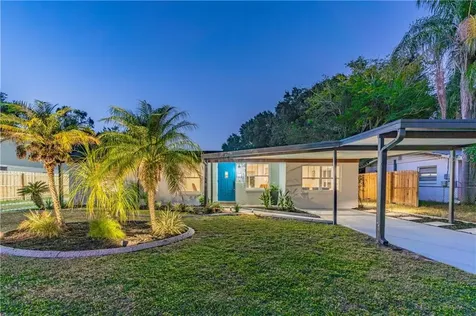4011 W Iowa Avenue Tampa FL 33616