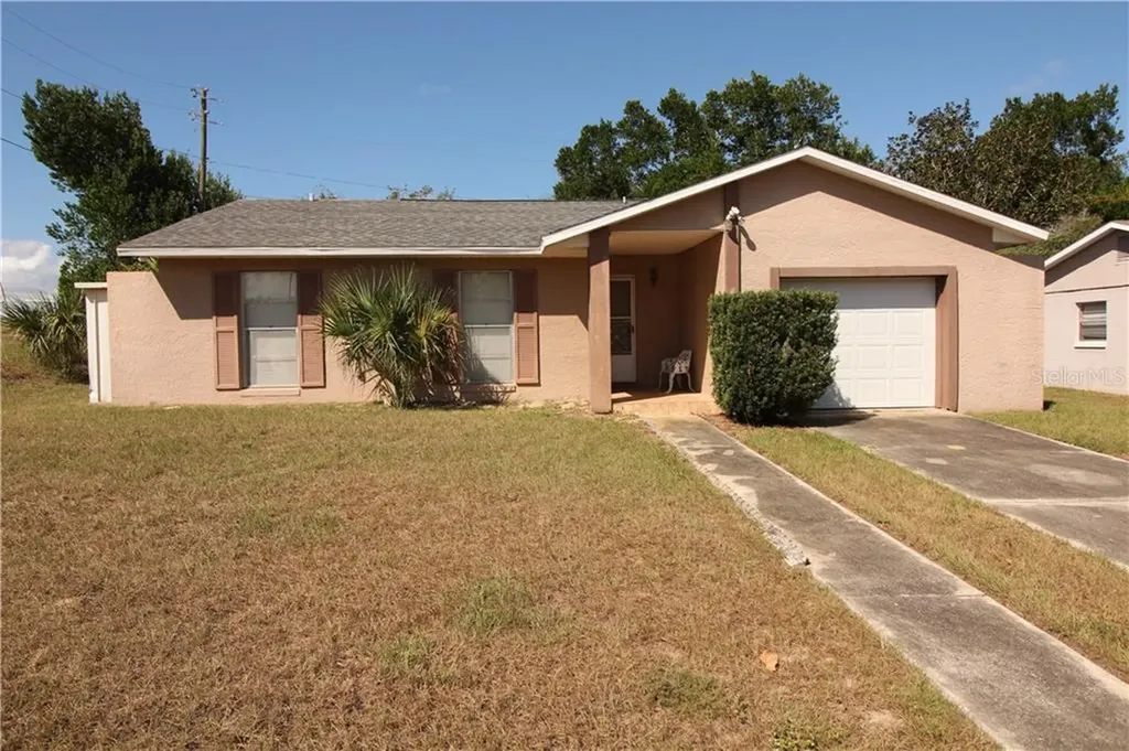 200 Crestview Drive Clermont FL 34711