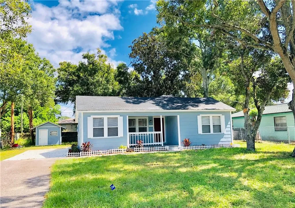 2446 Kingston Street S St Petersburg FL 33711