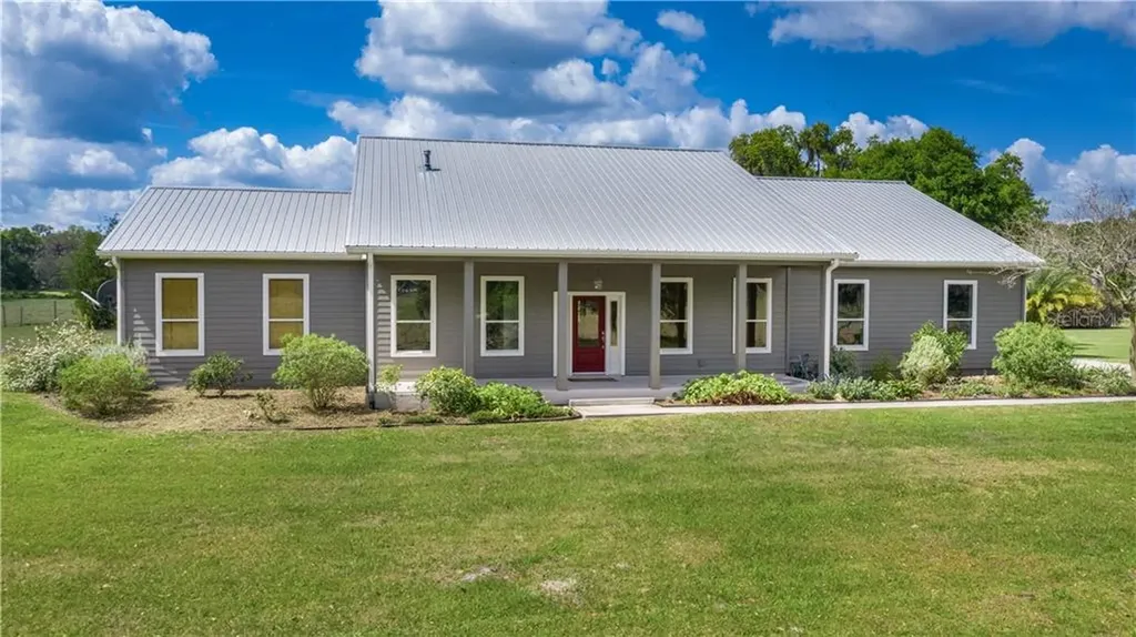 12992 Cr 755 Webster FL 33597