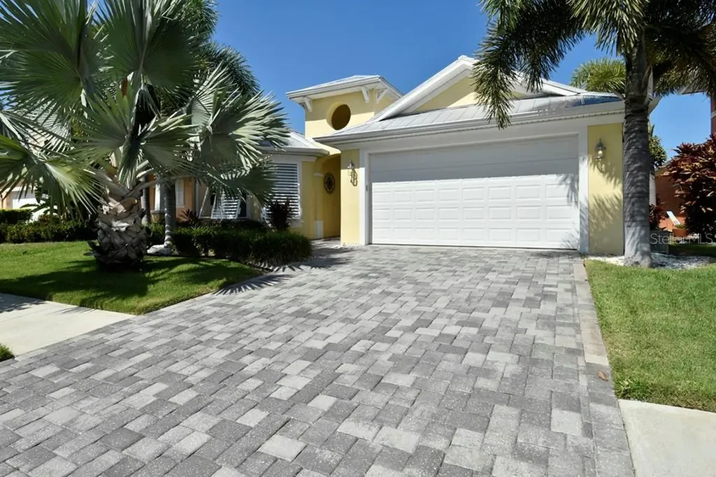418 Bahama Grande Boulevard Apollo Beach FL 33572