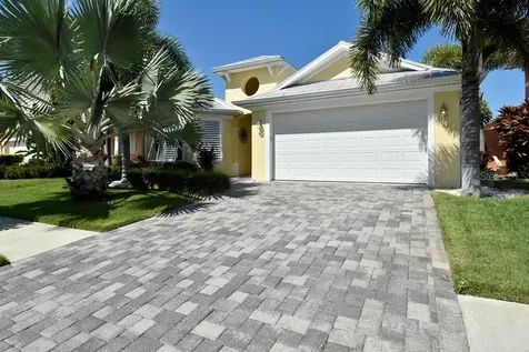 418 Bahama Grande Boulevard Apollo Beach FL 33572