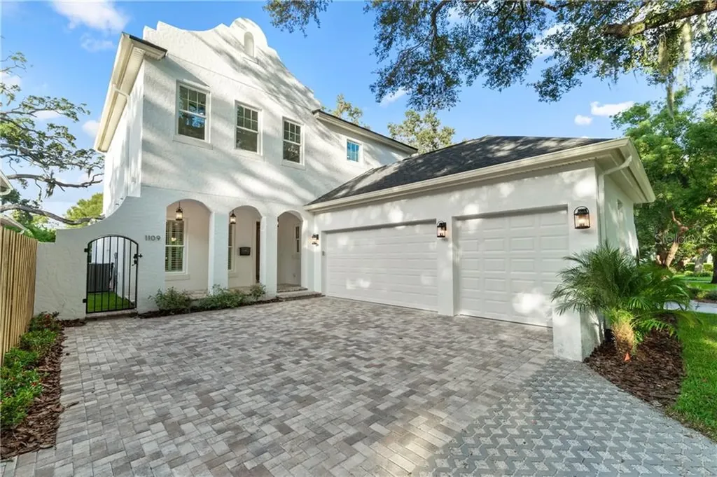 1109 45th Avenue N St Petersburg FL 33703