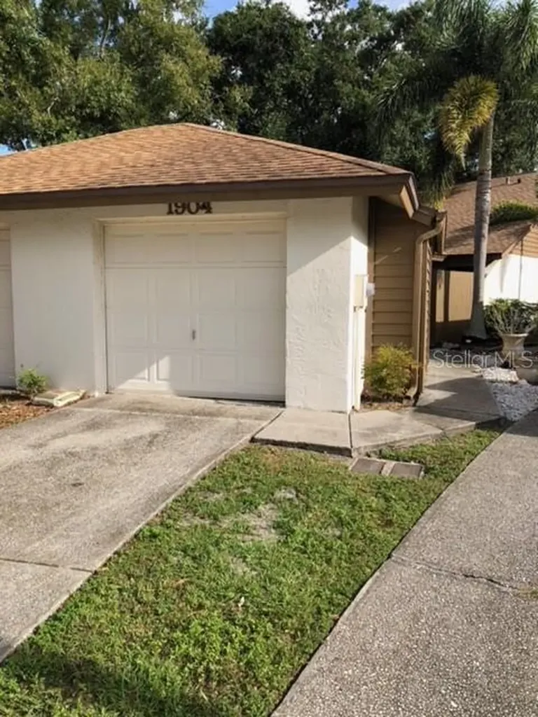 1904 Bayshore Court Safety Harbor FL 34695