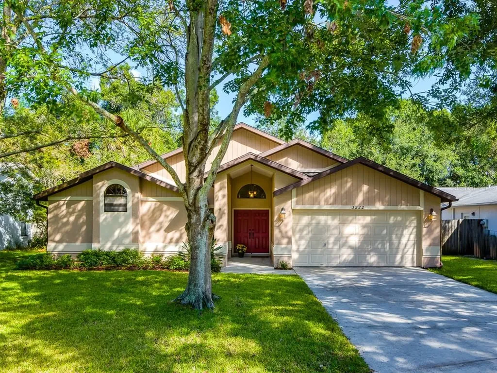 3222 Coventry N Safety Harbor FL 34695
