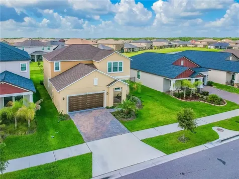 10053 Victory Gallop Loop Ruskin FL 33573