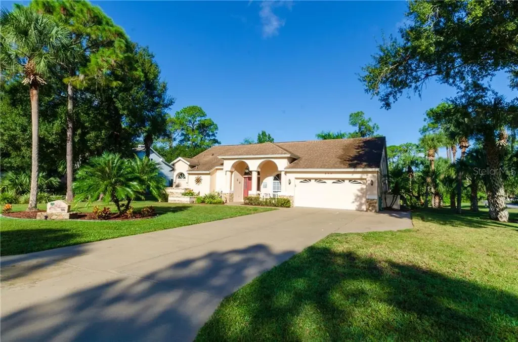 806 Woodview Way Bradenton FL 34212
