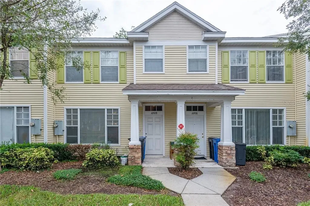 10928 Black Swan Court Seffner FL 33584