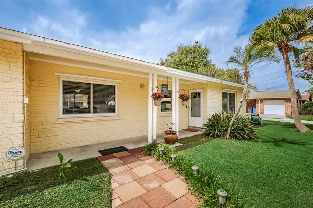 4808 Wynwood Drive Tampa FL 33615