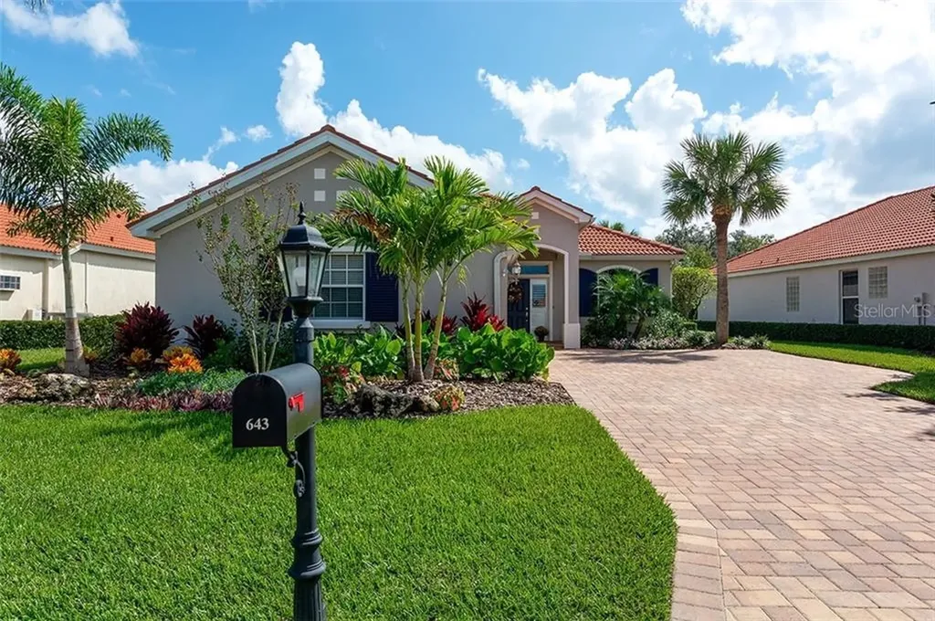 643 Misty Pond Court Bradenton FL 34212