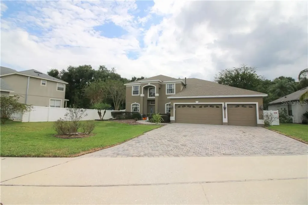 330 Crystal Pond Avenue Deland FL 32720