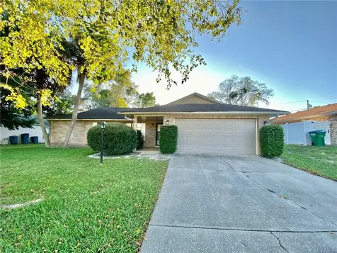 2032 W Prairie Circle Deltona FL 32725
