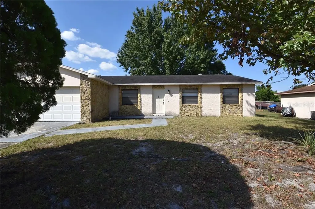 4555 Cal Court Orlando FL 32808