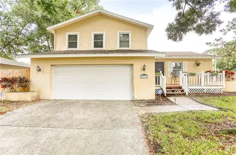 8725 Bridlewood Way Seminole FL 33777