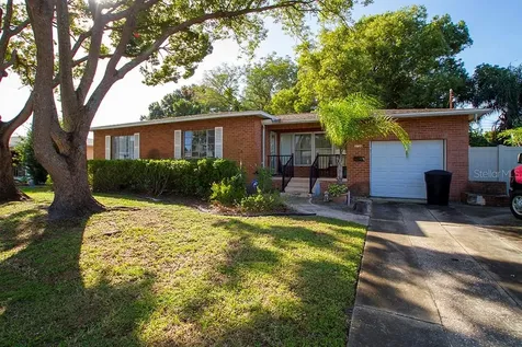 3738 Benson Avenue N St Petersburg FL 33713