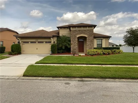 1809 Trophy Bass Way Kissimmee FL 34746