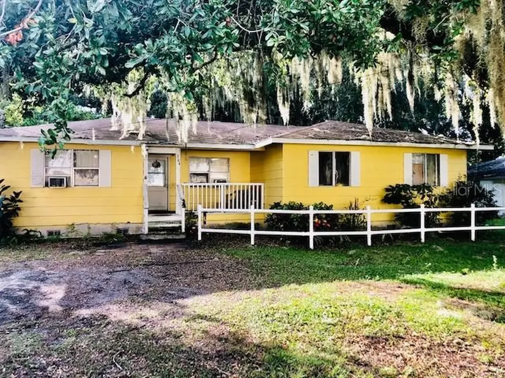 304 Pine Avenue Sanford FL 32771