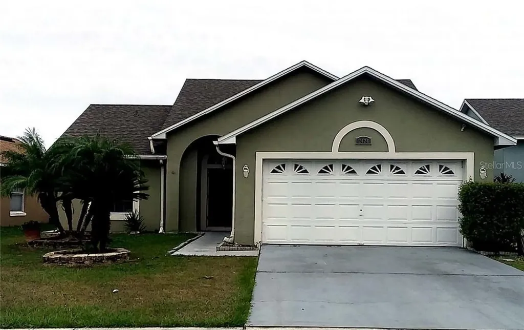 2424 Shelby Circle Kissimmee FL 34743