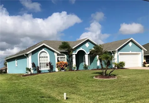 197 Tournament Road Rotonda West FL 33947