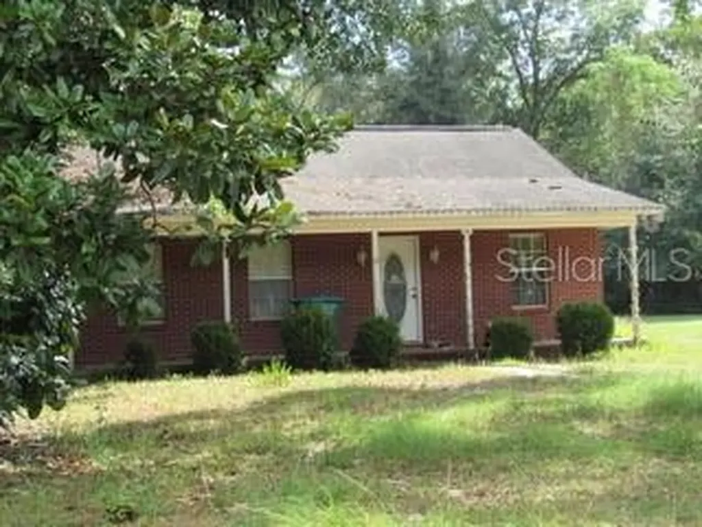 1331 N Pearl Street Crestview FL 32536