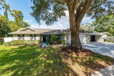 1402 Graywood Court Valrico FL 33596