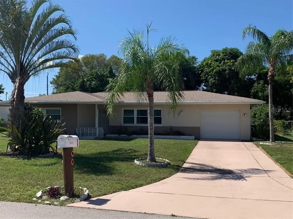 5230 Sunnybrook Court Cape Coral FL 33904