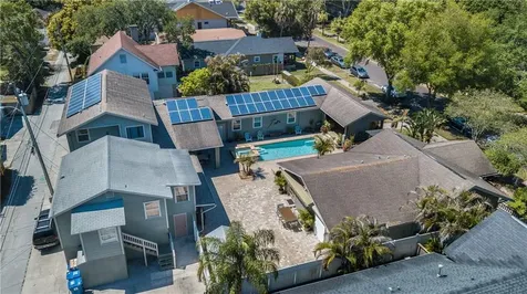 724 28th Avenue N St Petersburg FL 33704