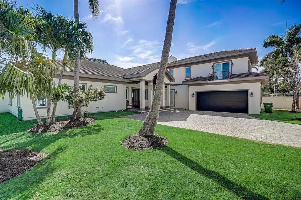 125 S Boulevard Of Presidents Sarasota FL 34236