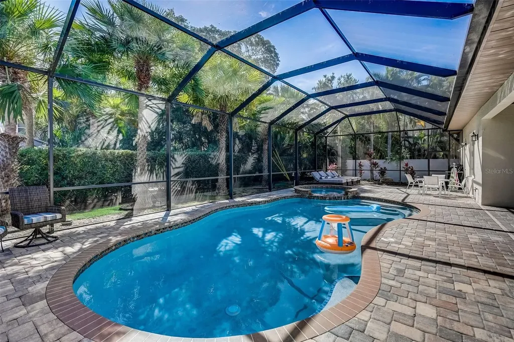 125 S Boulevard Of Presidents Sarasota FL 34236
