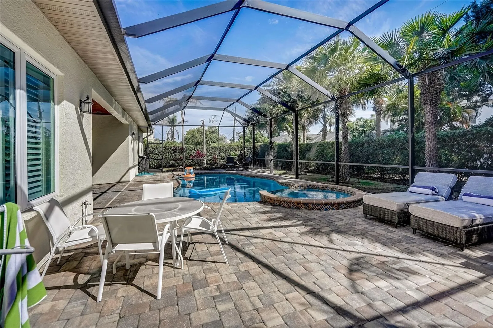 125 S Blvd Of Presidents Sarasota FL 34236