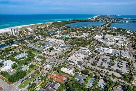 125 S Boulevard Of Presidents Sarasota FL 34236