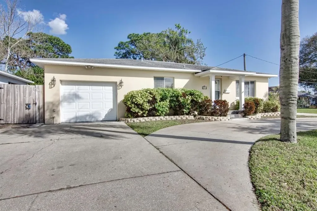 9001 3rd Street N St Petersburg FL 33702