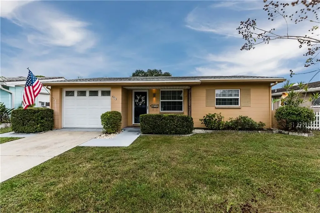 4413 7th Street N St Petersburg FL 33703