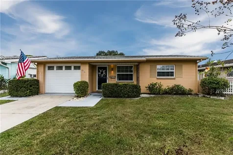 4413 7th Street N St Petersburg FL 33703