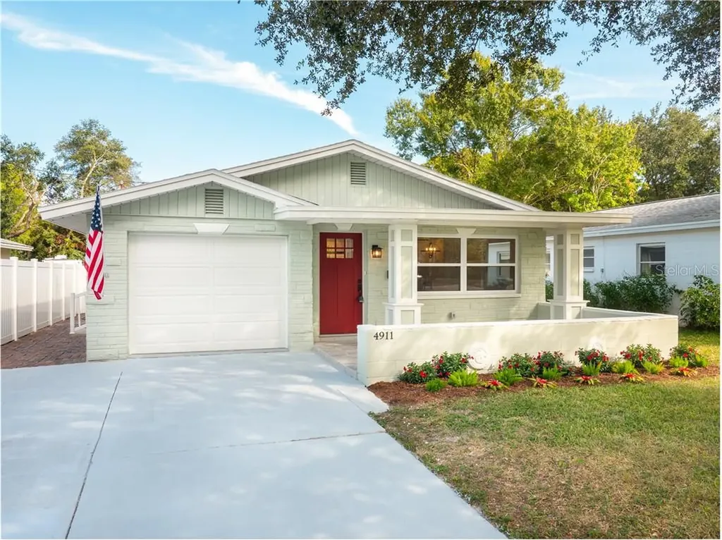 4911 12th Street N St Petersburg FL 33703