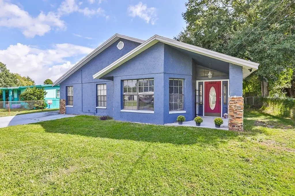 5010 S 85th Street Tampa FL 33619