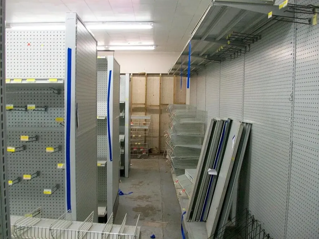 124 Bushnell Plaza Bushnell FL 33513