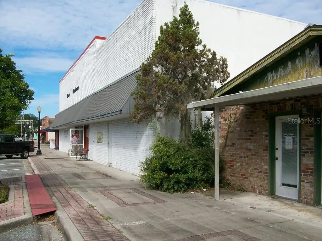 124 Bushnell Plaza Bushnell FL 33513