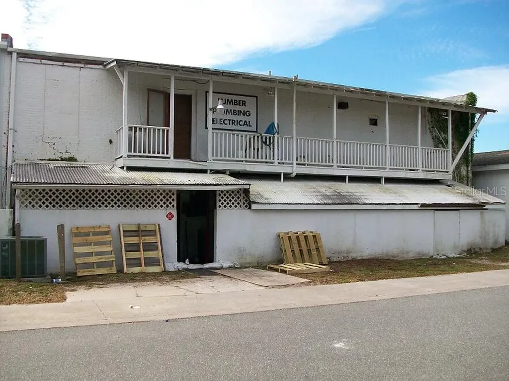 124 Bushnell Plaza Bushnell FL 33513