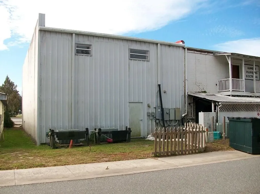 124 Bushnell Plaza Bushnell FL 33513