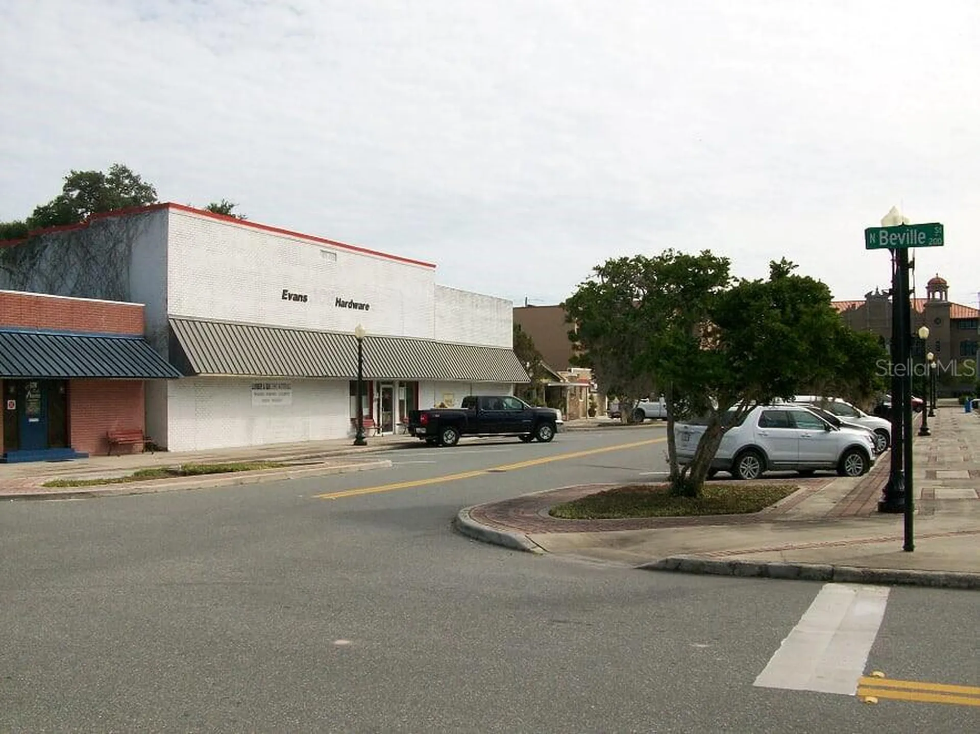 124 Bushnell Plaza Bushnell FL 33513