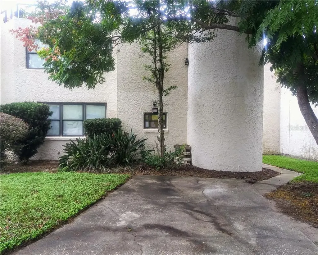 1071 Encourte Green Apopka FL 32712
