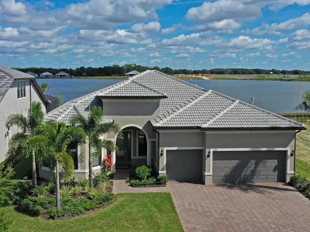 7896 Grande Shores Drive Sarasota FL 34240