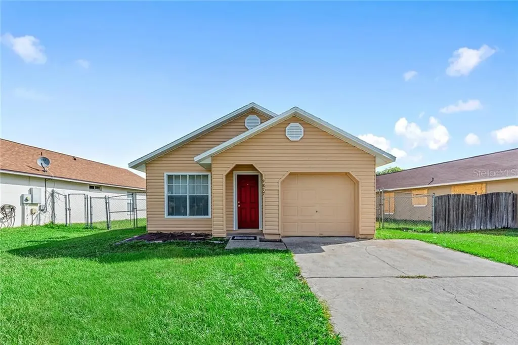 9817 Red Clover Avenue Orlando FL 32824