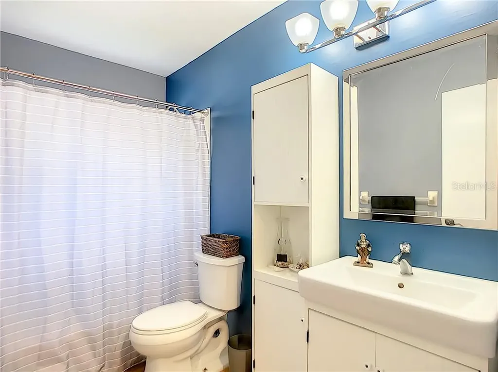 253 Grove Street Orlando FL 32835