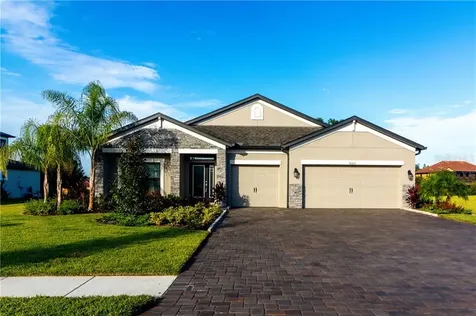 9306 Lisbon Street Seffner FL 33584