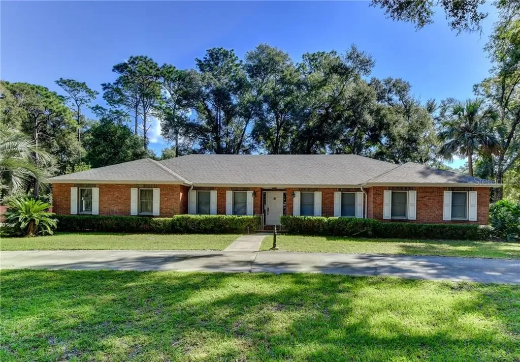 2095 Chinaberry Lane Deland FL 32720