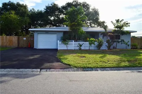 5865 Cedar Street NE St Petersburg FL 33703