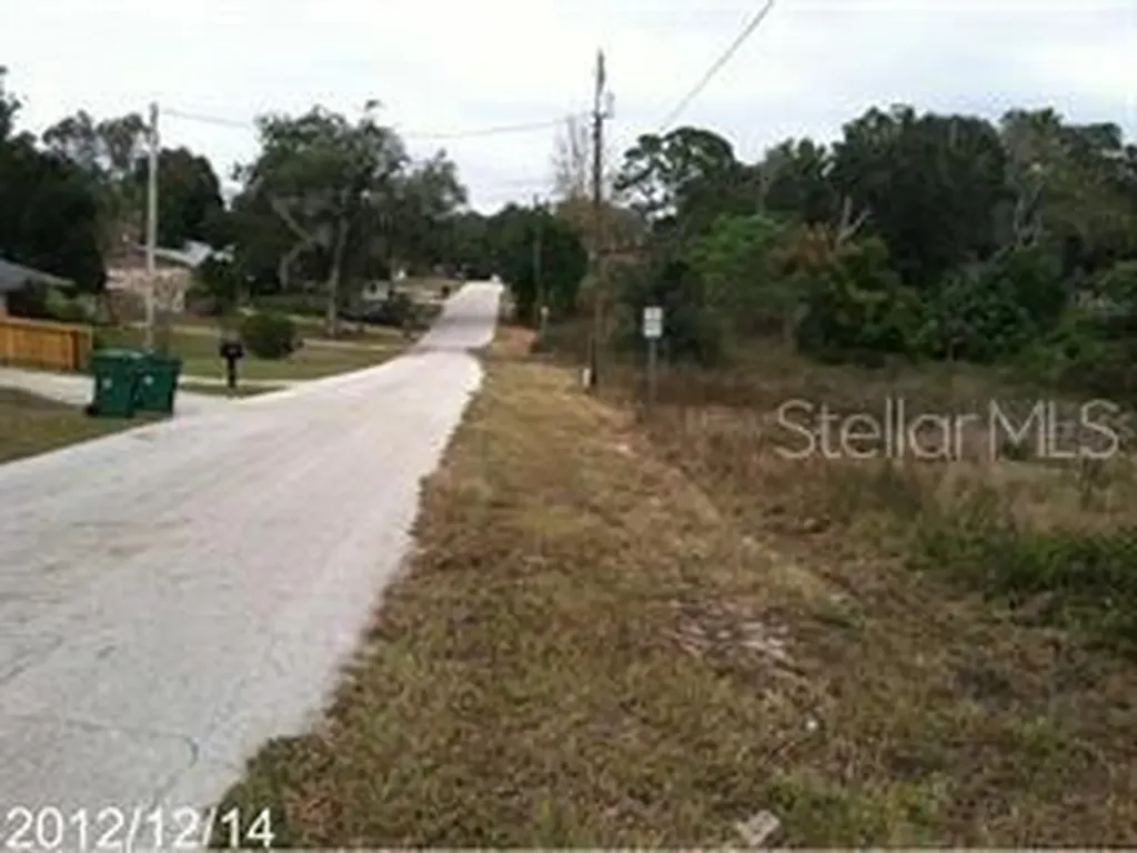 225 Clara Vista Street Debary FL 32713