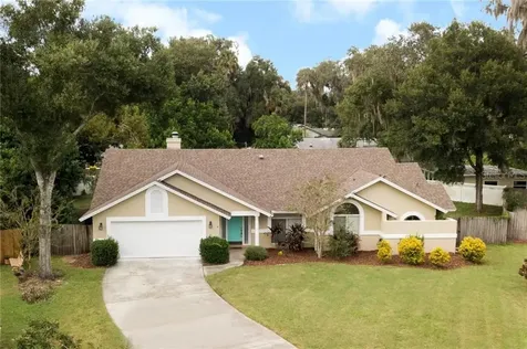 519 Lake Charm Court Oviedo FL 32765